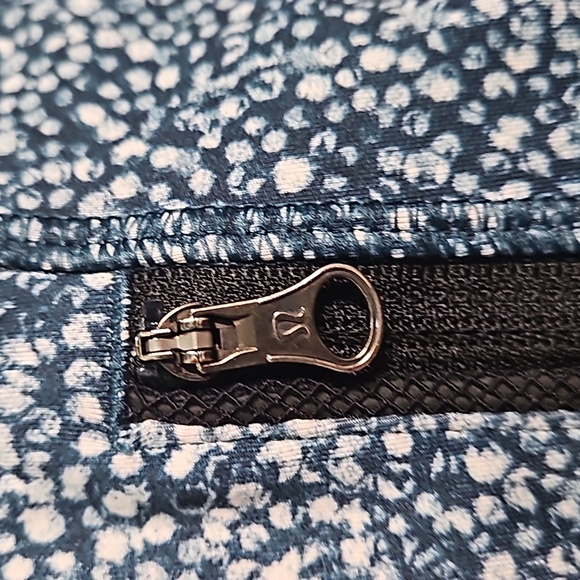 Lululemon Inspire Tight II Alberta Lake Size 4 - Picture 5 of 11